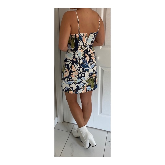 Lush Linen Dress - Picture 2 of 2